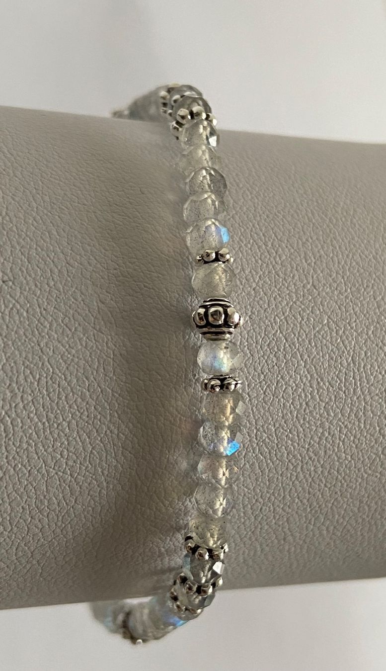 Armbänder & -reifen: Edelstein Armband Labradorit mit Flashs Silber 925 auf Mass – Neu und originalverpackt aus Zuzwil SG von Lemliskat 2