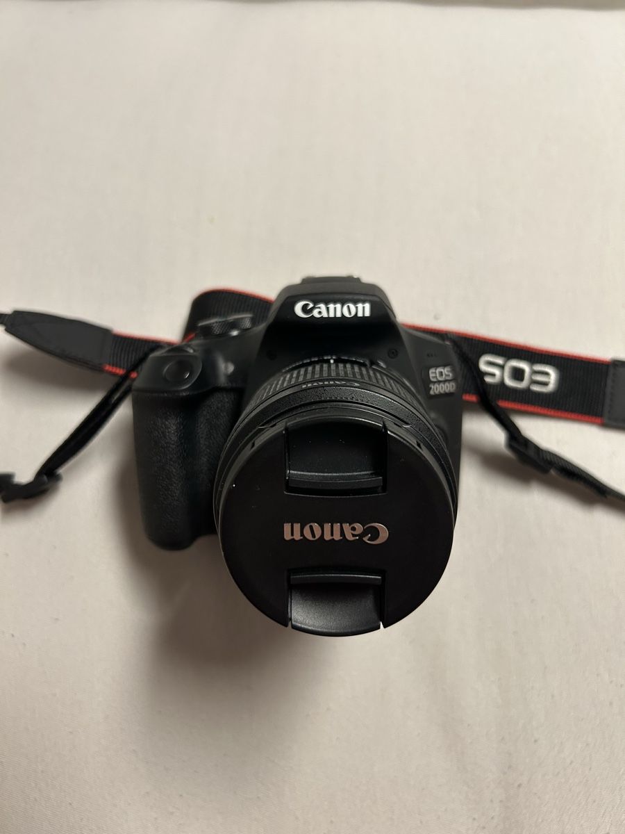 Canon Fotocamera: Canon EOS 2000D Spiegelreflexkamera – Usato da Lengwil venduto da cru_lq5w