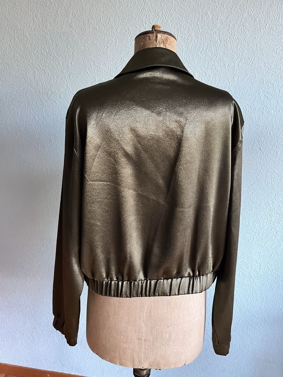 Giacche: Veste courte en satin vert T44 – Nuovo (secondo la descrizione) da Genève venduto da ct_fqr8 1