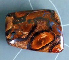 🔥 Boulder Opal Edelstein, rot/blau, Top Schliff, Rarität...