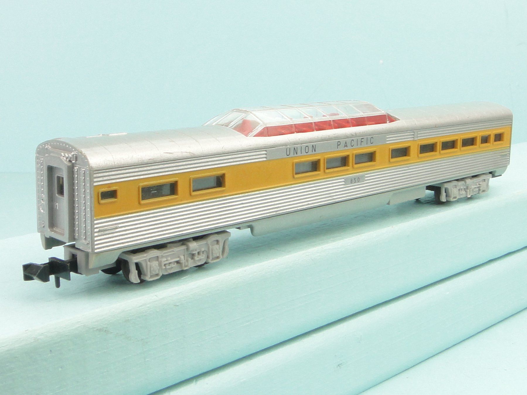 Trix Trains électriques: Minitrix Spur N US Union Pacific Aussichtswagen – D'occasion à Bülach par Albitrain 5