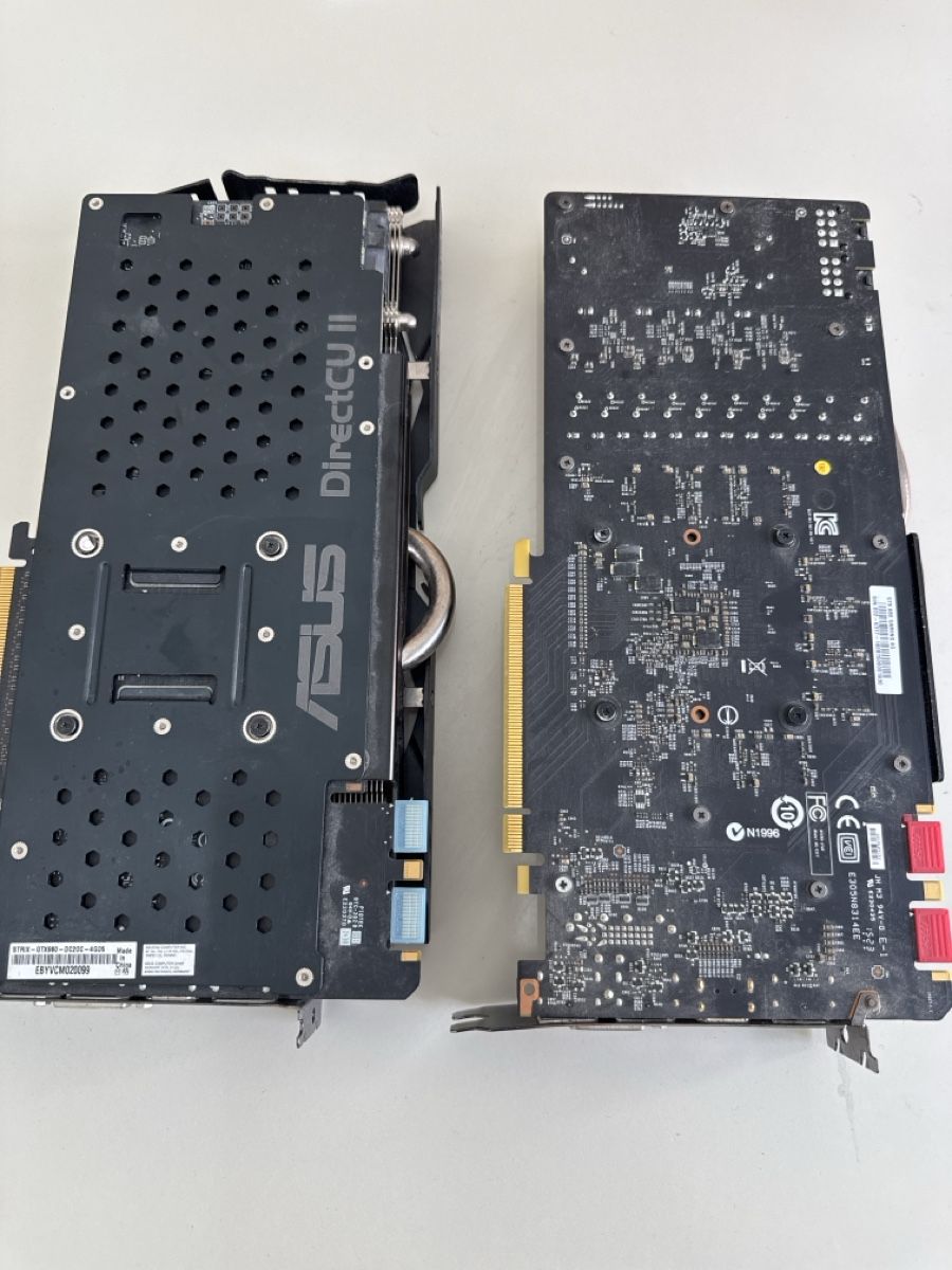 Asus Cartes graphiques: Carte Graphique GTX980 – Défectueux à Saxon par Elviis