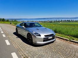Nissan GT-R R35 Black Edition Ultimate Silver 16500KM