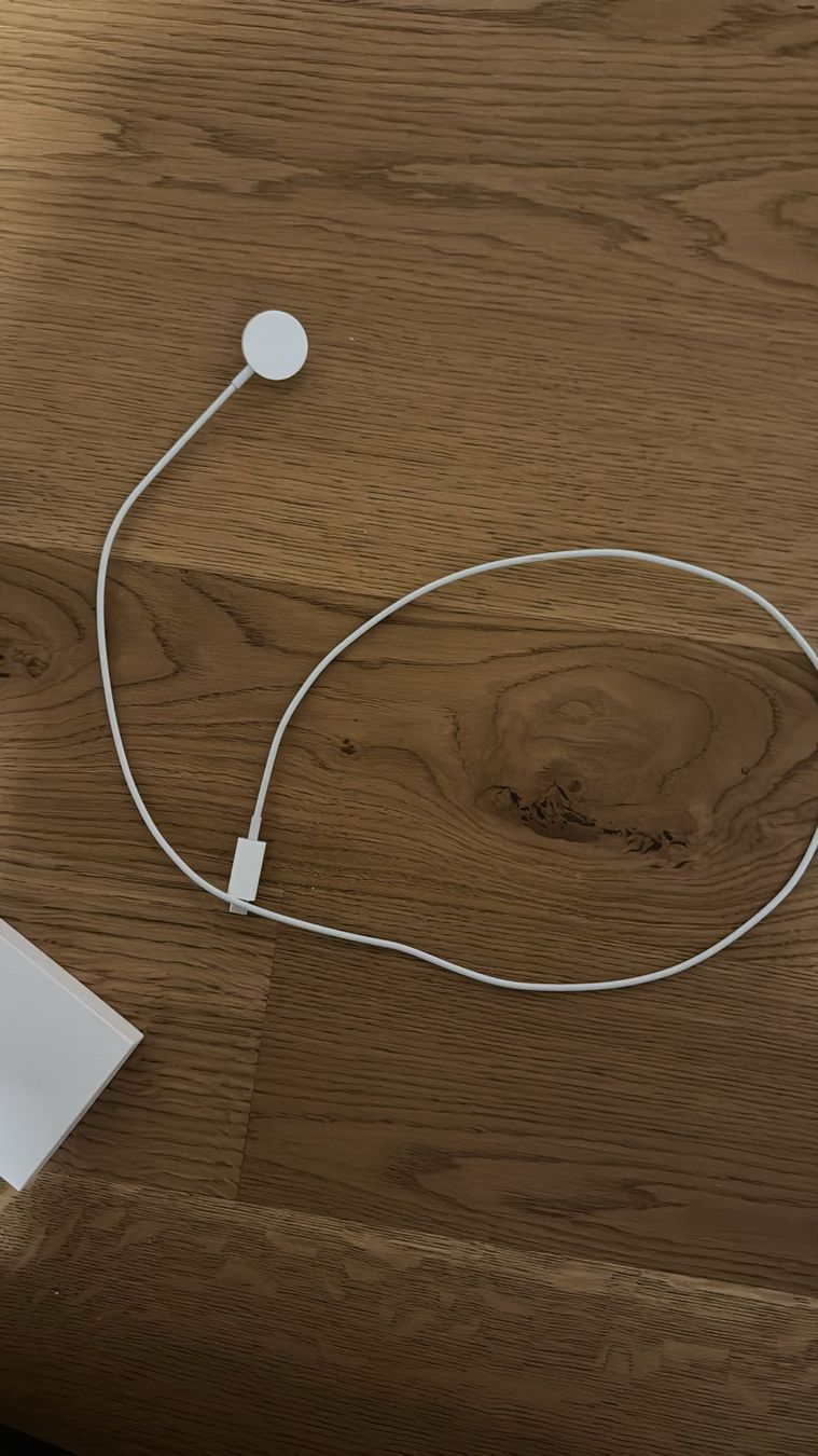 Apple Smartwatch: Apple Watch  – Nuovo (secondo la descrizione) da Lufingen venduto da Ritter9 2