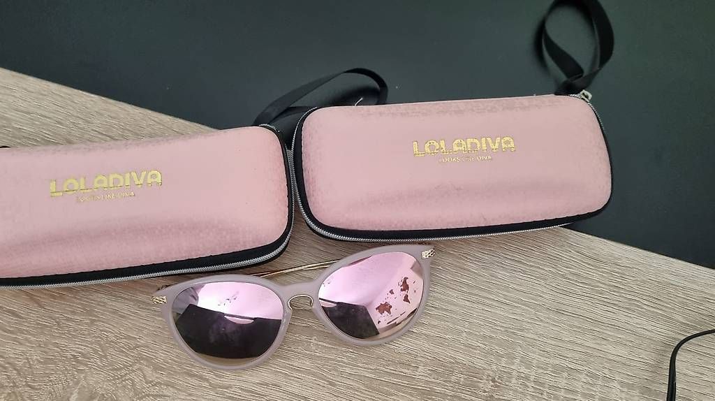 Brillen & Gläser: Sonnenbrille mit 2 Etuis – Gebraucht aus Horgen von she_mhm7