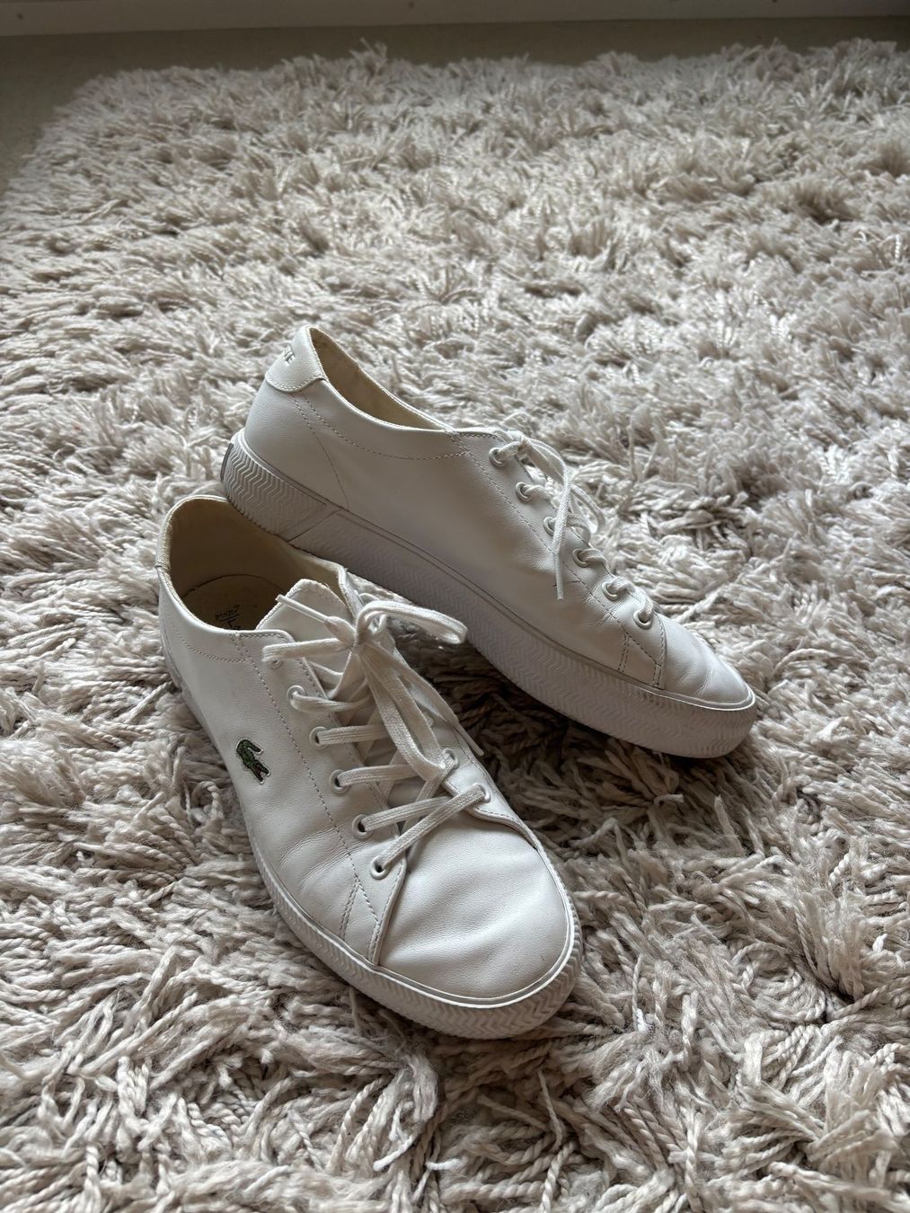 Lacoste Damenschuhe: Lacoste Sneakers weiss – Neu (gemäss Beschreibung) aus Dübendorf von jpr_scw7 1