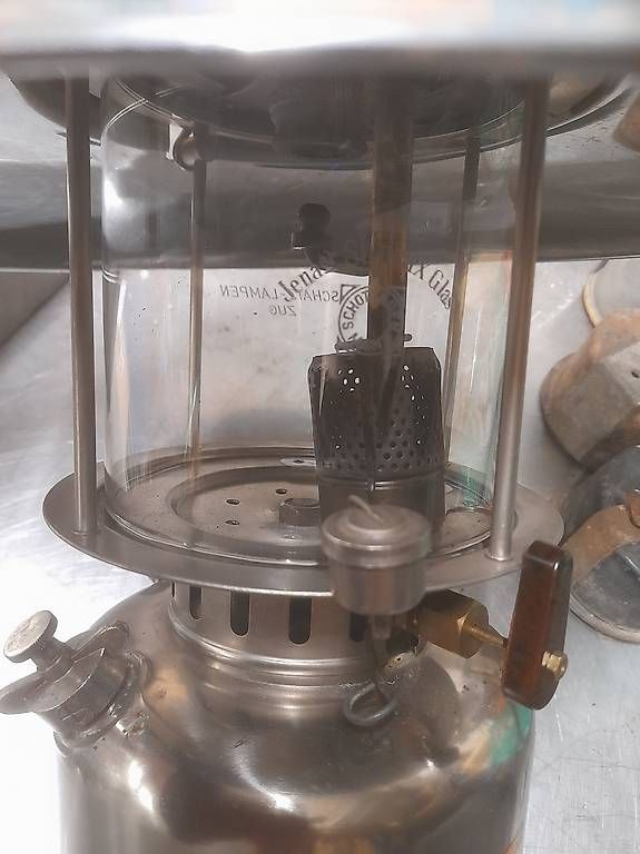 Lampade: Eugen Schatz Lampe, Militär, Petrollampe – Usato da Schwende venduto da Schwendner 1