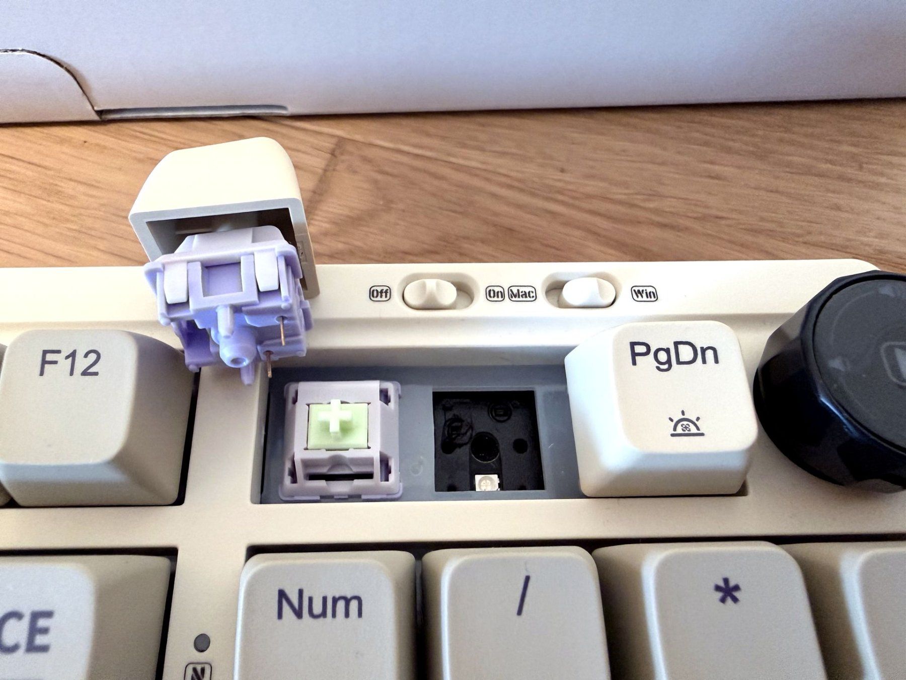 Tastiere: Tastatur EPOMAKER RT100 ISO-UK – Usato da Nottwil venduto da rattkatz 8