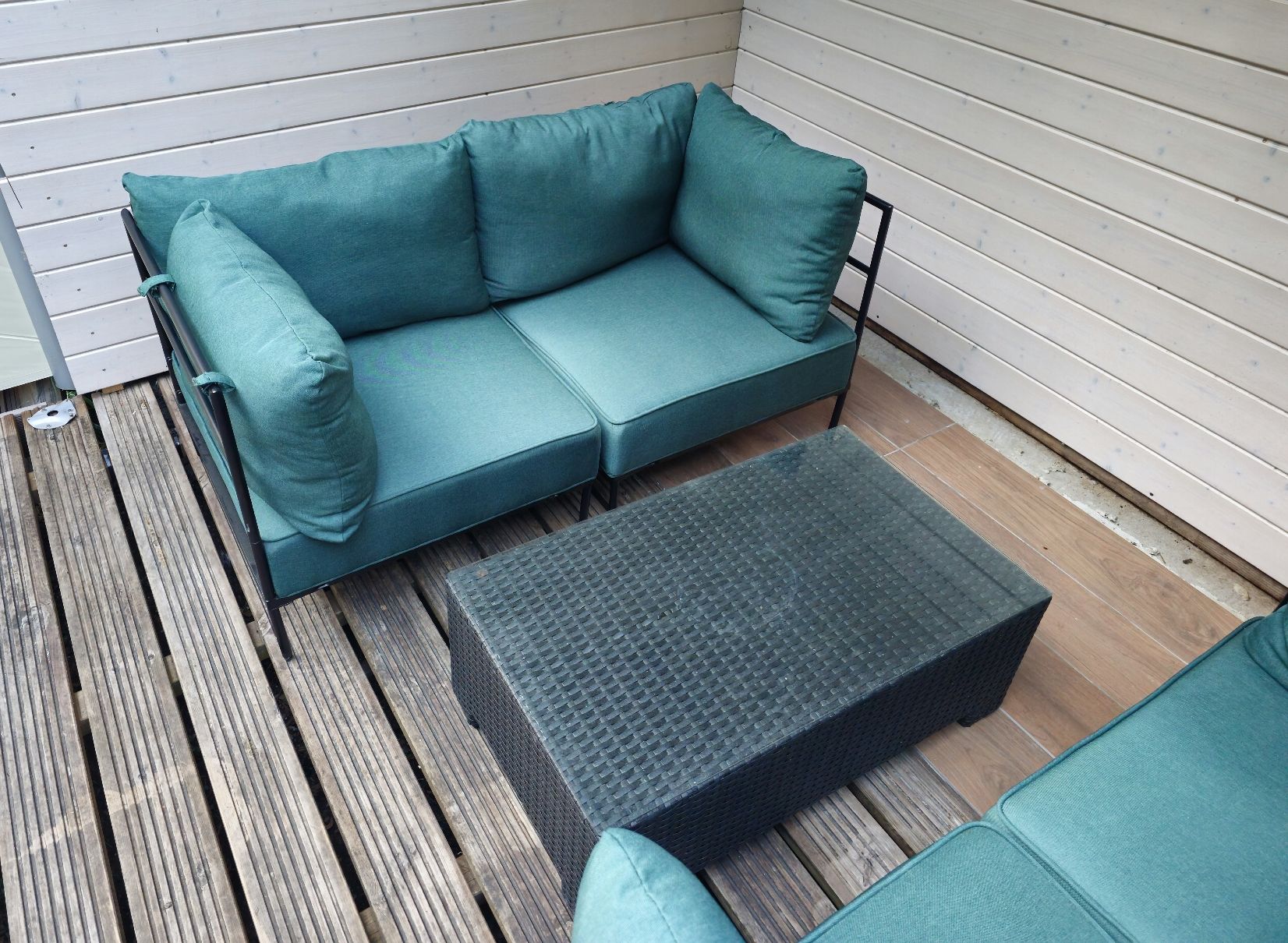 Gonser Divani: 2 x Sofa ETHAN 2-Sitzer dunkelgrün – Usato da Etzgen venduto da VierRingeA6 3