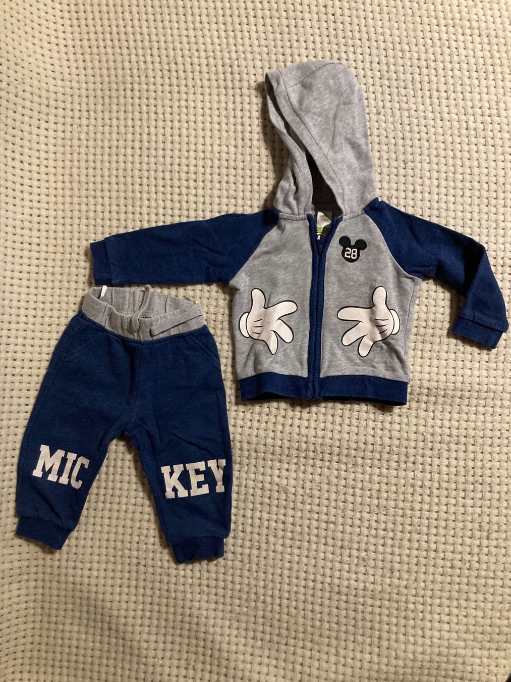 Ensembles: Ensemble bébé Disney – D'occasion à Chancy par dia_tb2t