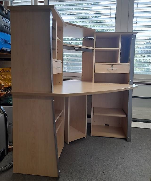 Scrivanie: Büro Eckpult 2-stöckig – Usato da Meltingen venduto da Pepe54 1