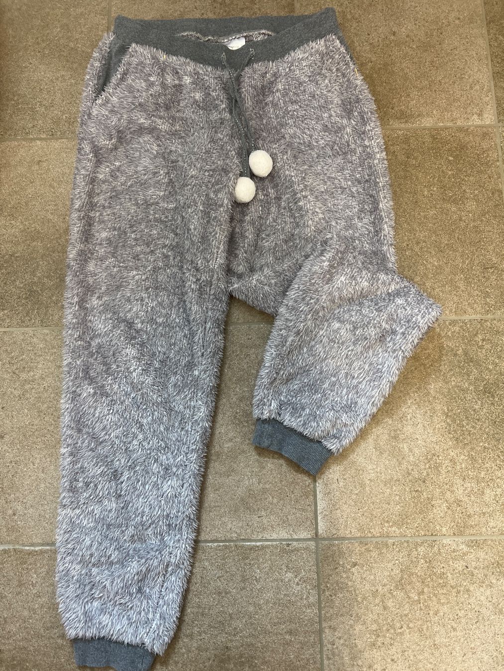 Negligees & Pigiami: Flauschige Winter-Jogginghose – Nuovo (secondo la descrizione) da Oberriet SG venduto da Subi2011