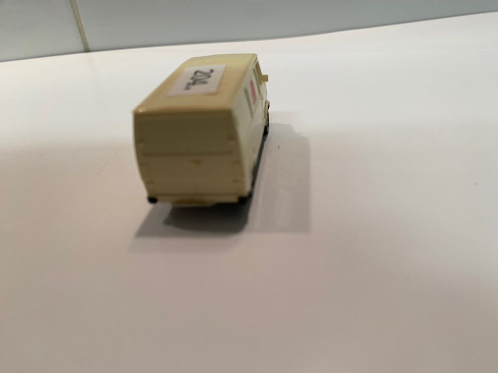 Mercedes-Benz 280-282 Kasten Apotheke  Wiking 1:87 204 3