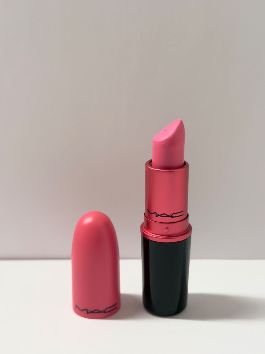 Mac Cosmetics Make-up: Mac candy yum yum Lippenstift – Usato da Dübendorf venduto da Daniel_6m5g