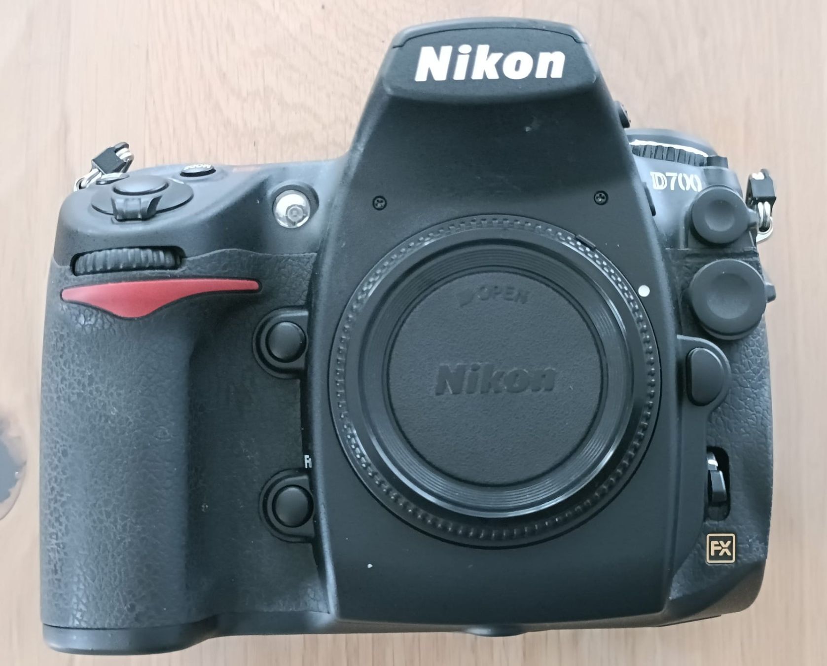 Nikon Appareil photo: Equipement full frame Nikon D700 – D'occasion à Plasselb par ralf57 1