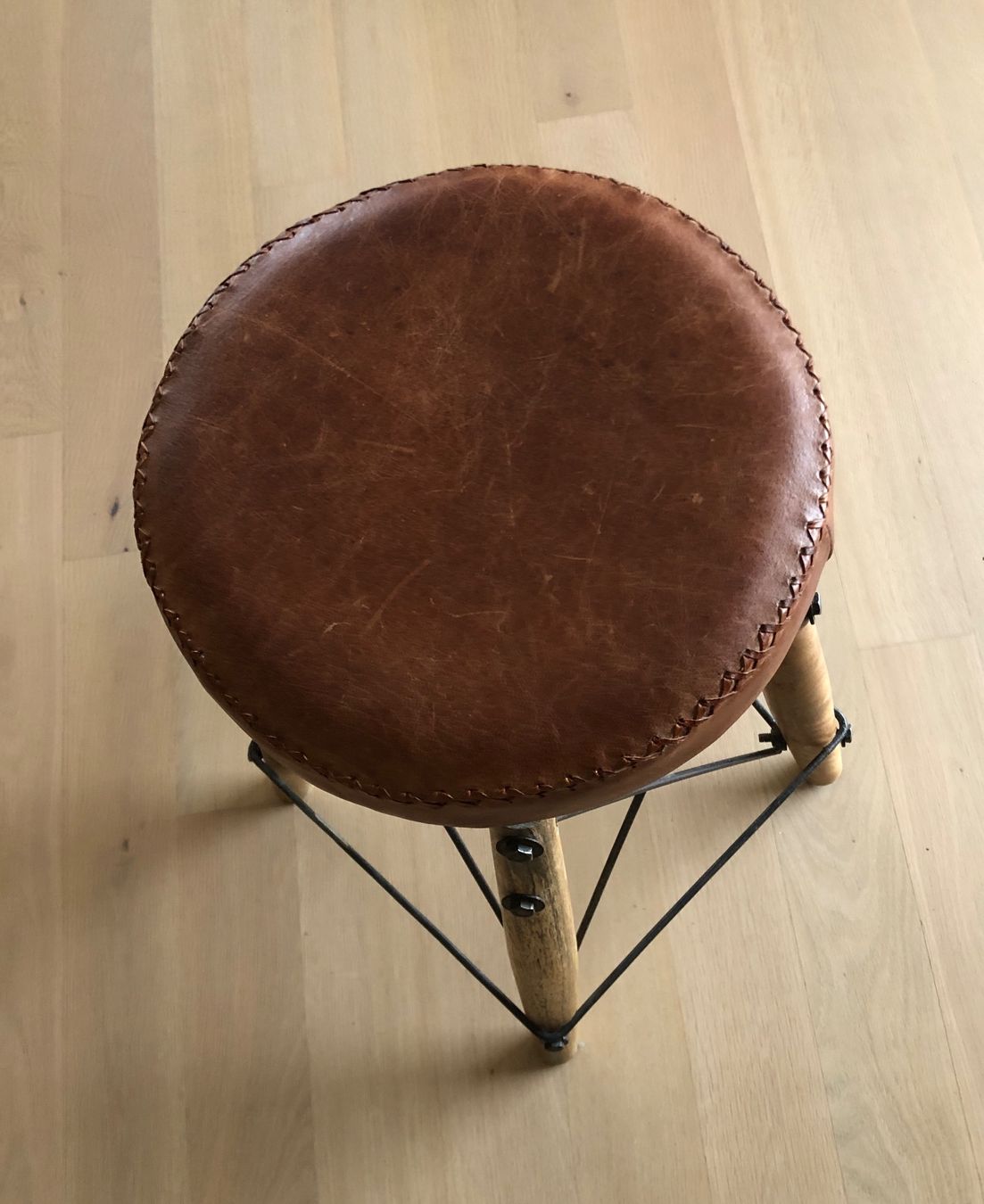 Sgabelli: Retro Vintage Hocker Leder-Metall – Usato da Solothurn venduto da SusanneL01 3