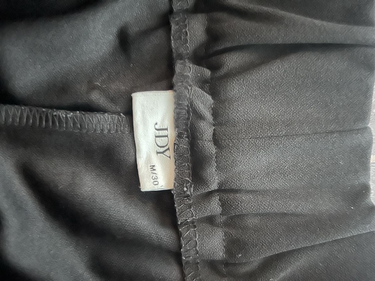 JDY Hosen: JDY Hose - Gr. M  – Gebraucht aus Wil SG von ooMariposaoo 1