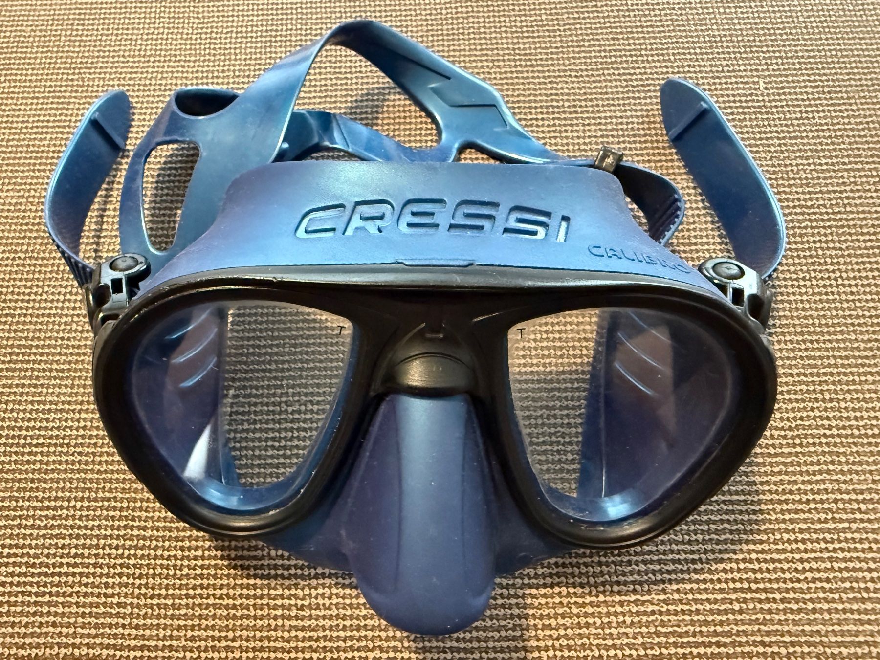 Cressi Occhiali & Lenti: CRESSI Calibro Taucherbrille NP 86.- – Usato da Köniz venduto da cone_cry