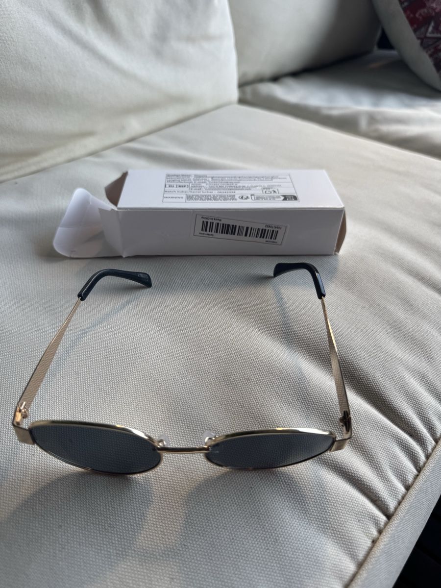 Occhiali & Lenti: Sonnenbrille – Difettoso da Zürich venduto da Bojana 2