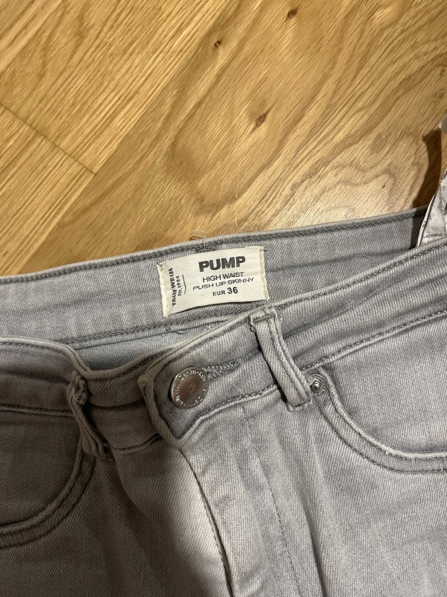 Tally Weijl Pantaloni: Pantalon gris TALLY WEIJL – Usato da Le Locle venduto da Mayd_h 1