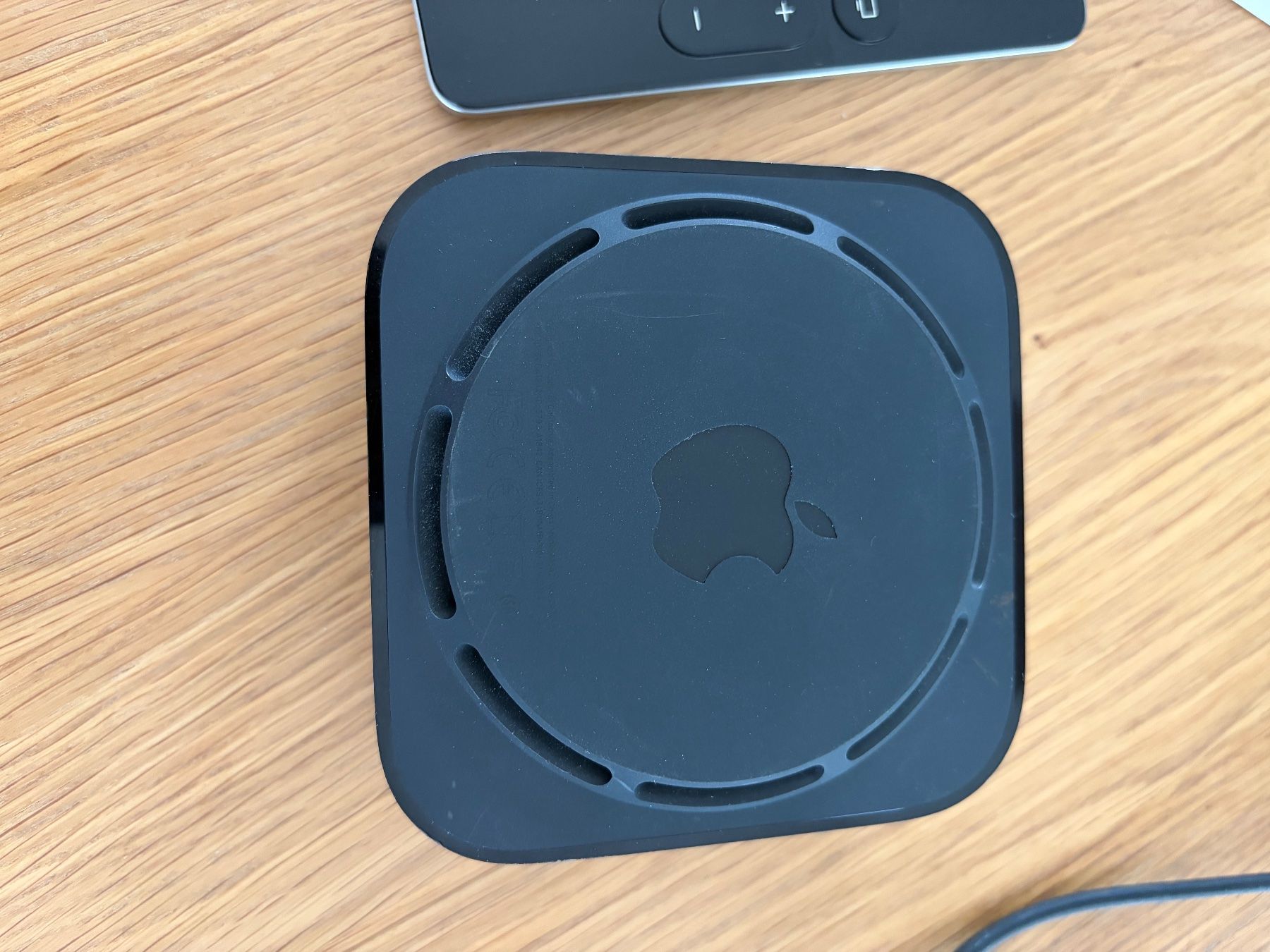 Apple Multimediaplayer & Streamer: APPLE TV – Gebraucht aus Zürich von jdp99 2