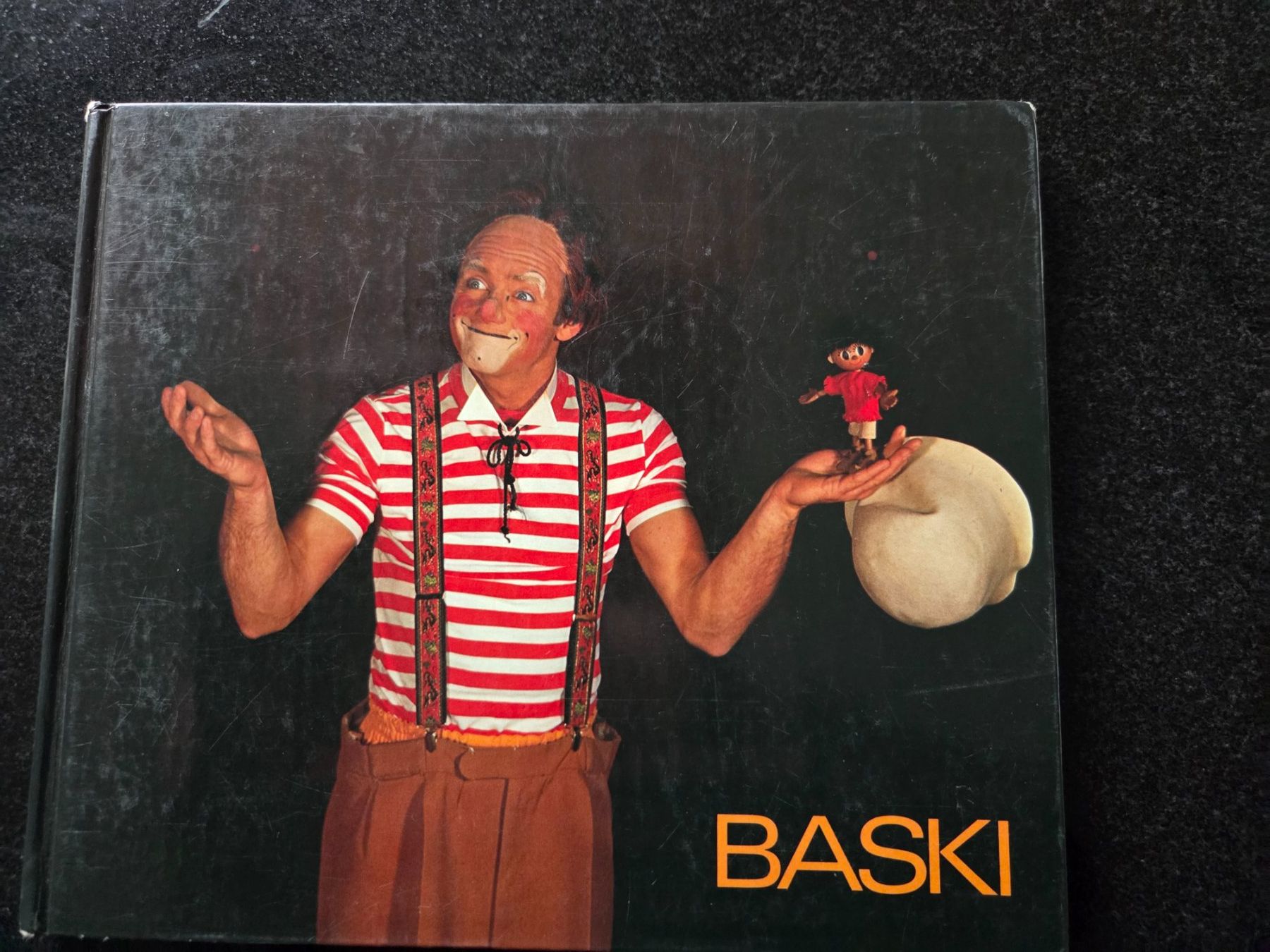 Libri: Baski im Zirkus – Usato da Münsingen venduto da Sokilein