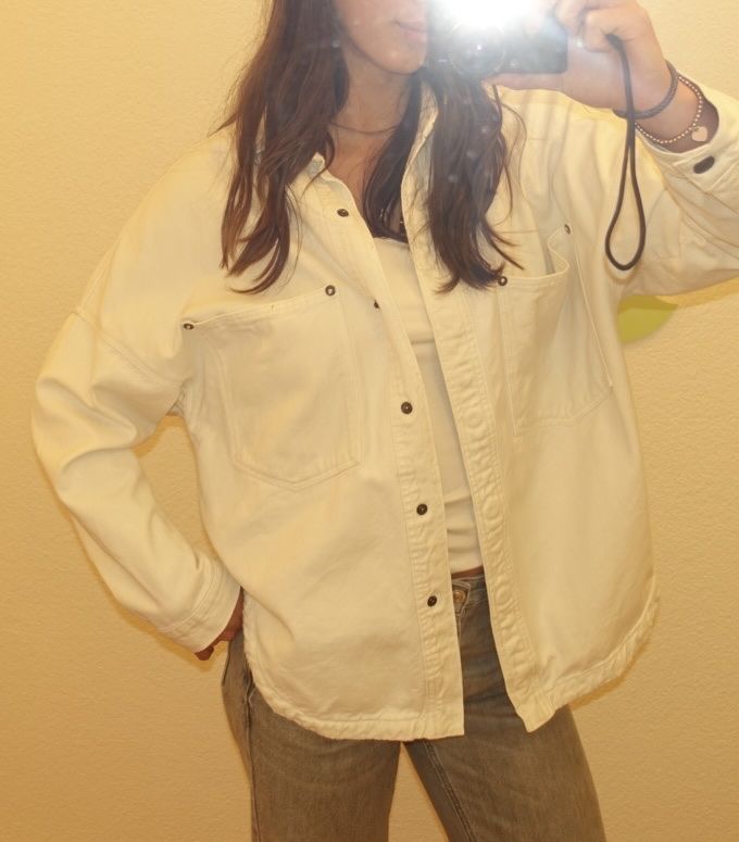 Zara Giacche: Zara Jean Jacket Beige – Nuovo (secondo la descrizione) da Galgenen venduto da Sotili