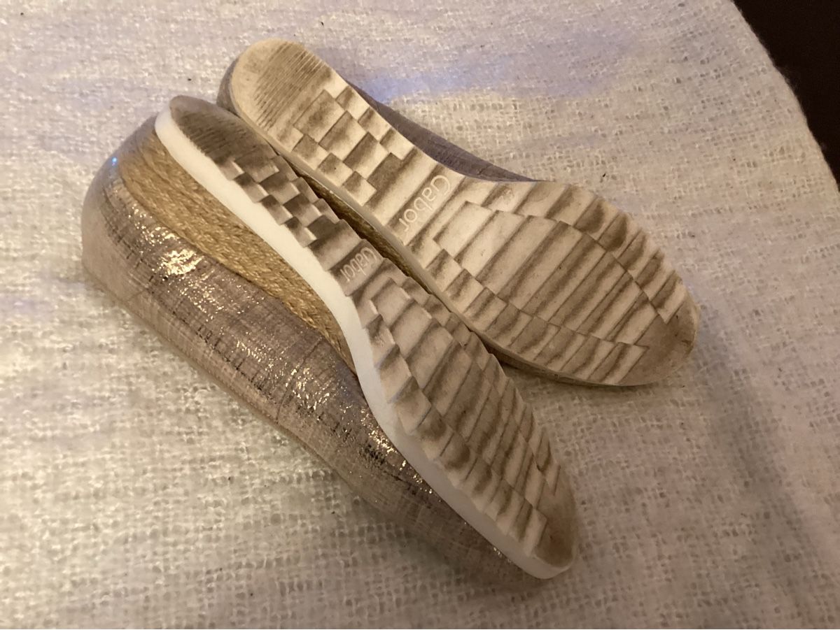 Gabor Scarpe da donna: Gabor Ballerinas, Gr. 4,5 ,Gold Optik – Usato da Cham venduto da Lanza08 2