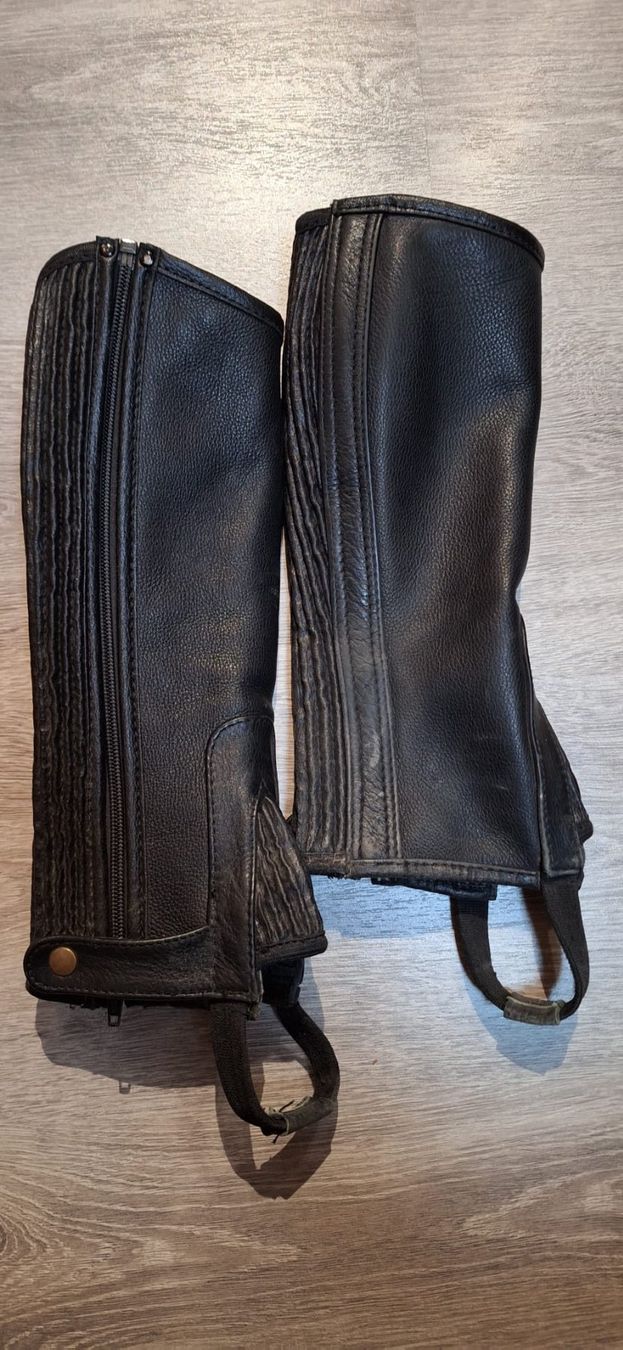 Gamaschen & Bandagen: Kinder Mini Chaps Leder – Gebraucht aus Erlinsbach SO von Peggy20 1