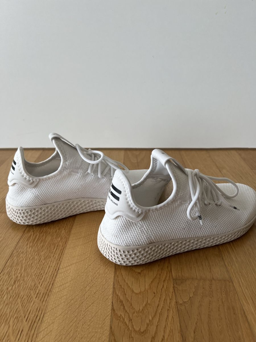 Adidas Scarpe da donna: adidas Pharrell Williams Sneaker – Usato da St.Gallen venduto da Shopaholic5 4