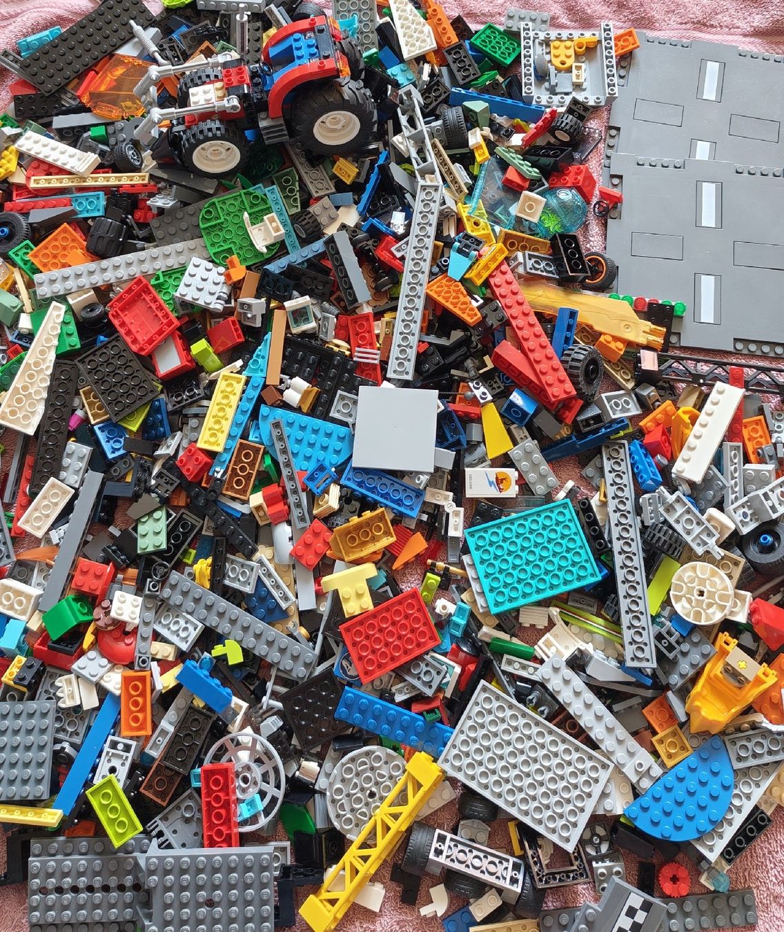 Lego Jouets: Lego, bunt gemischt ca. 1,8 Kilo – D'occasion à Effretikon par Superkarin7