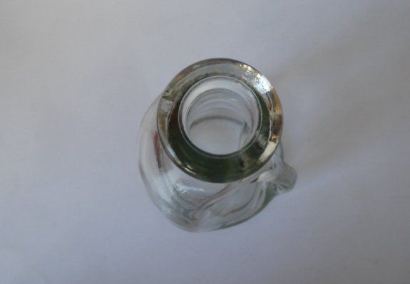 Caraffe: Schöner Glaskrug mit Blumen, 23cm, handbemalt – Usato da Turbenthal venduto da Nautop 1