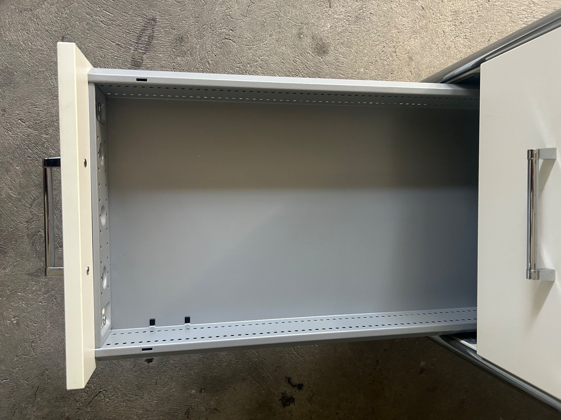 Eléments de bureau: Bosse modul space Rollcontainer NP 1400.- – D'occasion à Rorschacherberg par Svebe 6