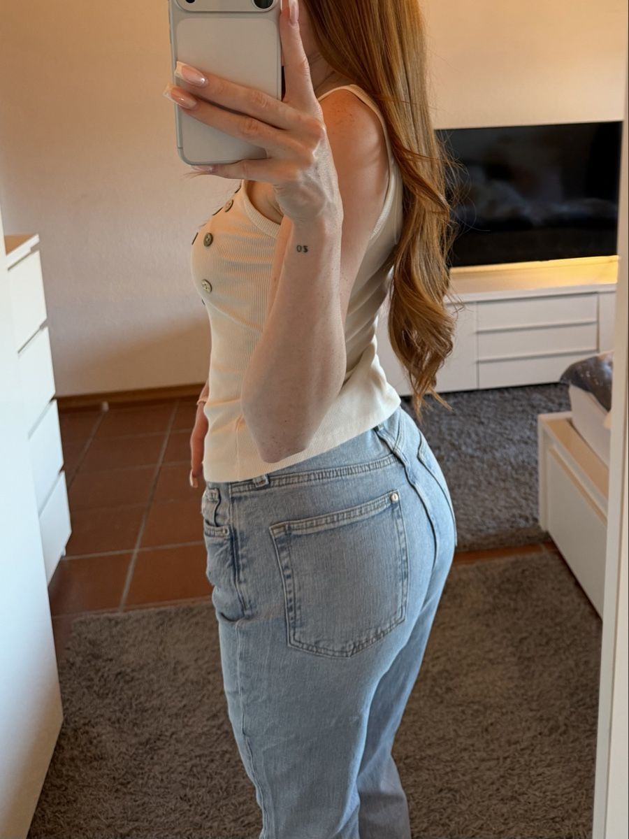 Jeans: Jeans mit Löchern – Neu (gemäss Beschreibung) aus Frümsen von laura002 1