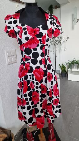 Vintage Tanzkleid / Kleid mit Blumen