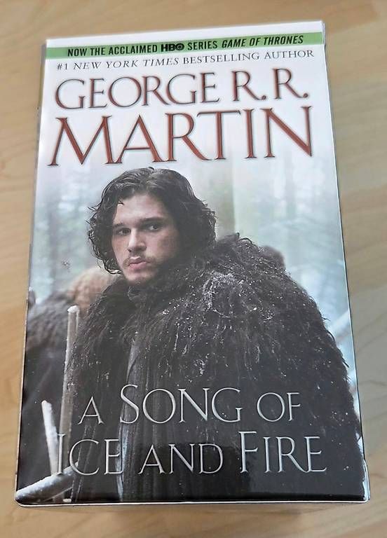 Libri: Game Of Thrones Schuber – Usato da WINTERTHUR venduto da lea_s9fh 3