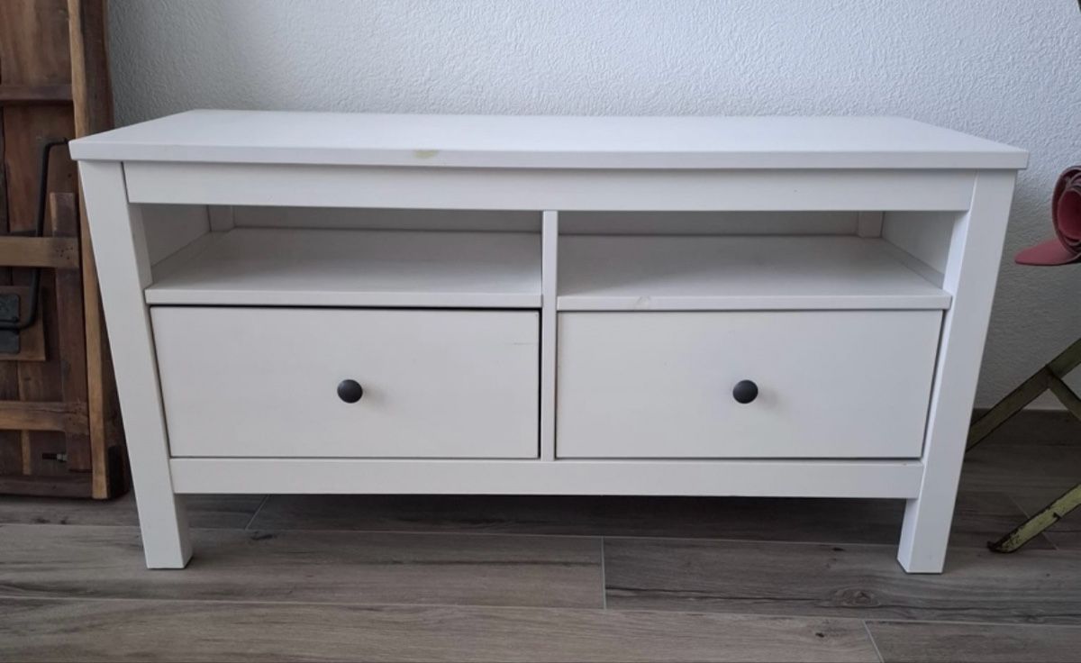 Ikea TV Möbel: Weisses TV Möbel weiss – Gebraucht aus Hindelbank von Surlie
