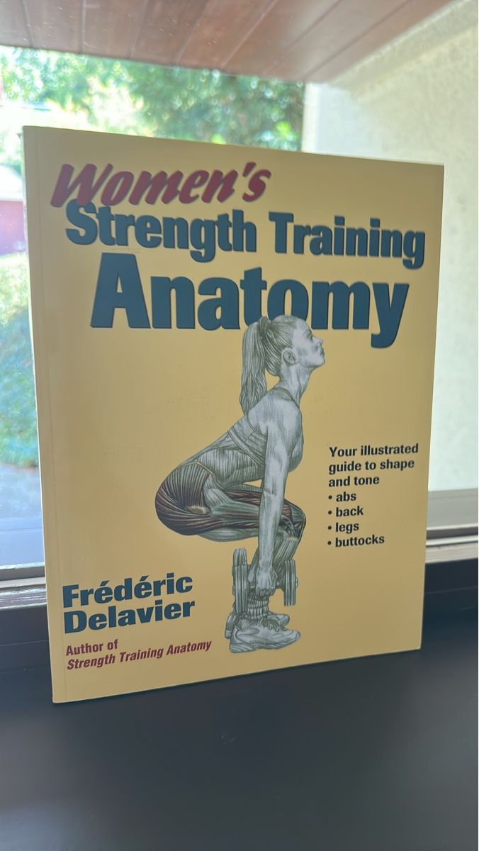 Bücher: Women's Strength Training Anatomy Buch – Gebraucht aus Unterägeri von Mercedes-Benz2012