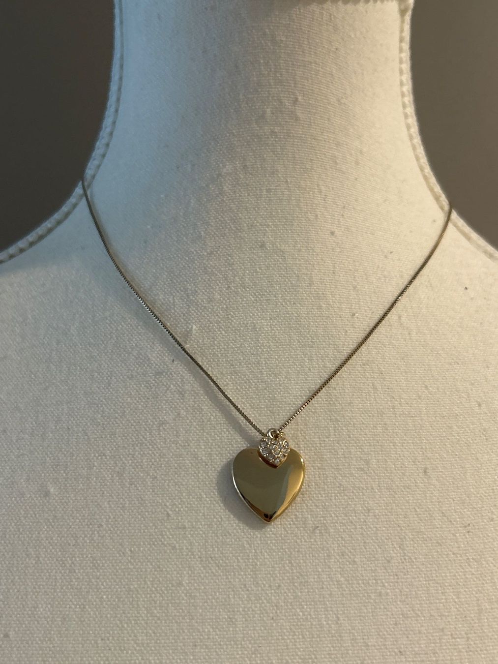 Ketten: Modeschmuck Halskette mit  2 Herze goldfarbenen – Gebraucht aus Brunnen von Nala2929 6