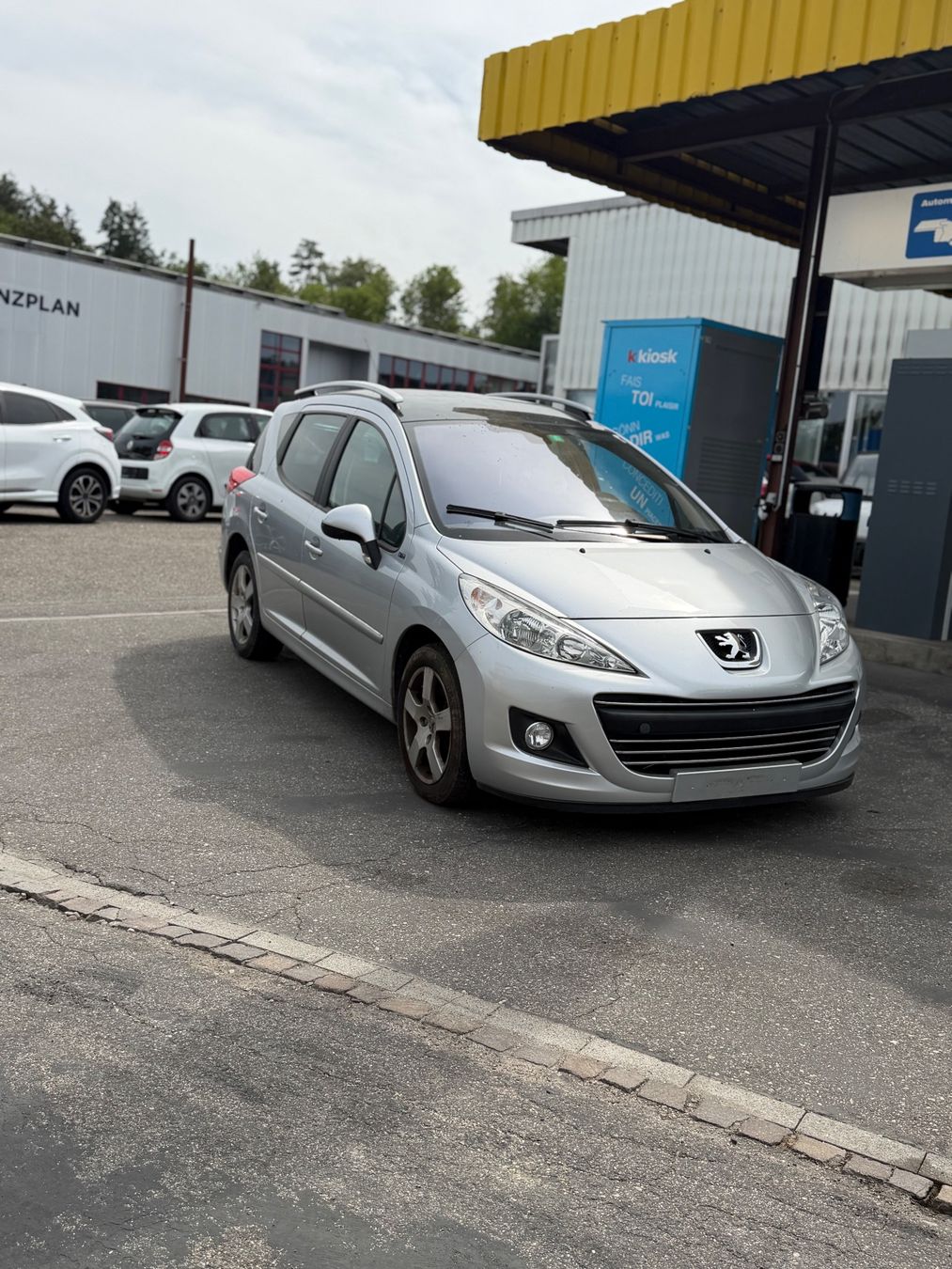 Peugeot Automobili: Peugeot 207 SW 1.6i 16V – Usato da Wolfwil venduto da nh.michelle03 1