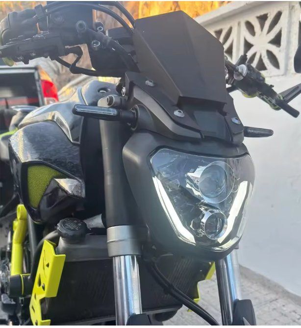 Fari: Yamaha Mt 07 Scheinwerfer – Nuovo e nell'imballaggio originale da Fislisbach venduto da captn_mah 1