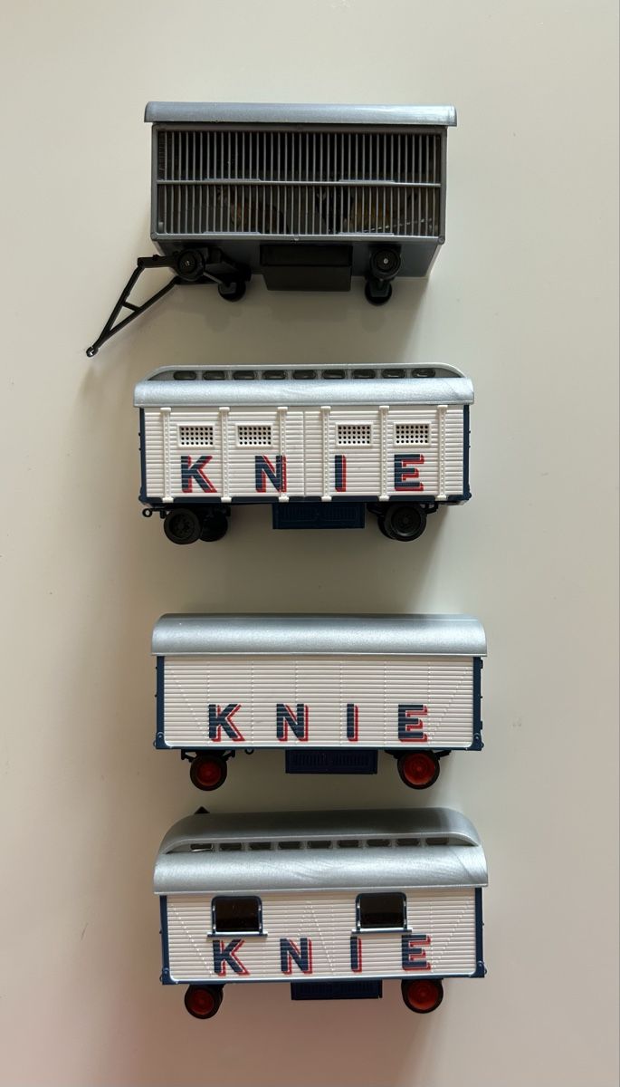 Modellautos: Knie lot de 4 remorques  – Gebraucht aus Veytaux von ccristina