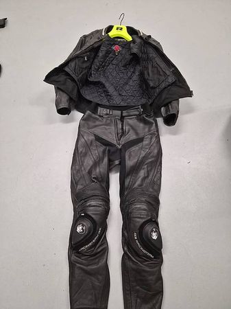 Motorrad Lederkombi 2-teilig Größe 50  mit Protektoren