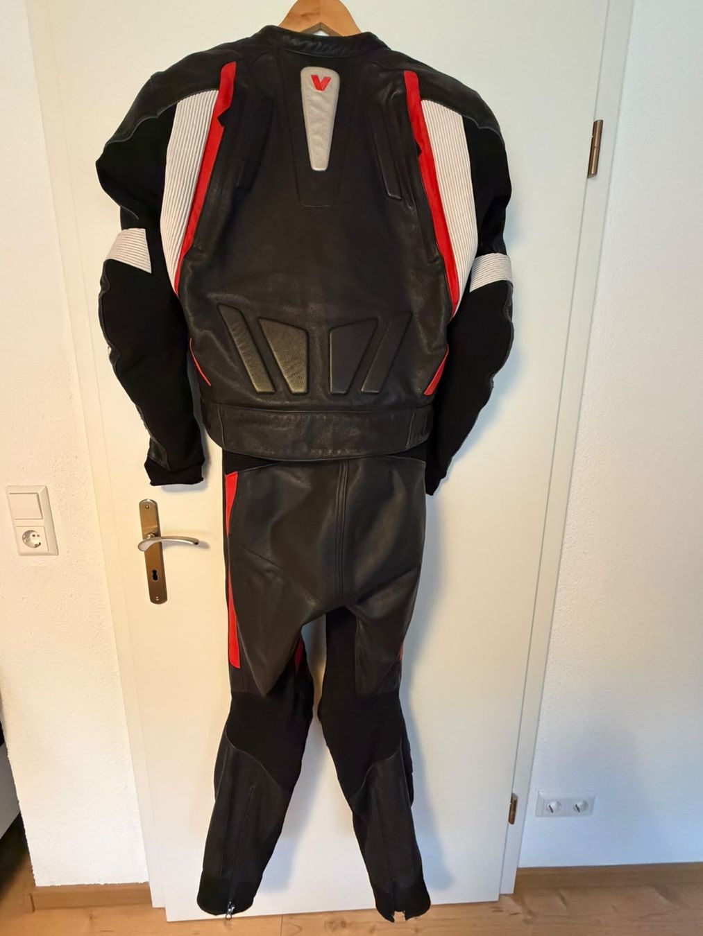 Kleiderpakete: Motorrad Kombi – Gebraucht aus Wolfwil von con_k6vx 2