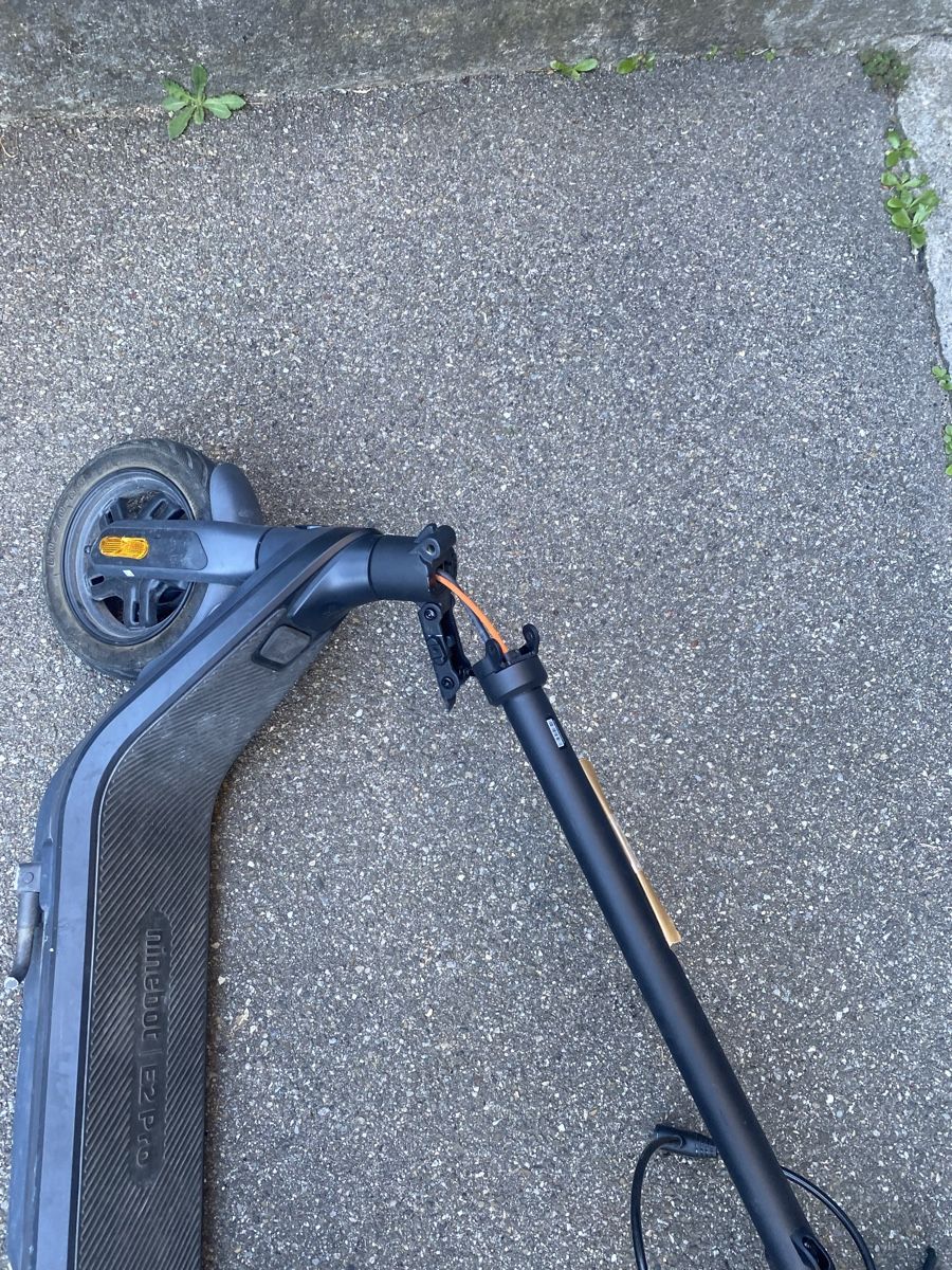 Scooter: Segeay Ninebot E2 Defekt – Difettoso da Wilen b. Wollerau venduto da marco715 4