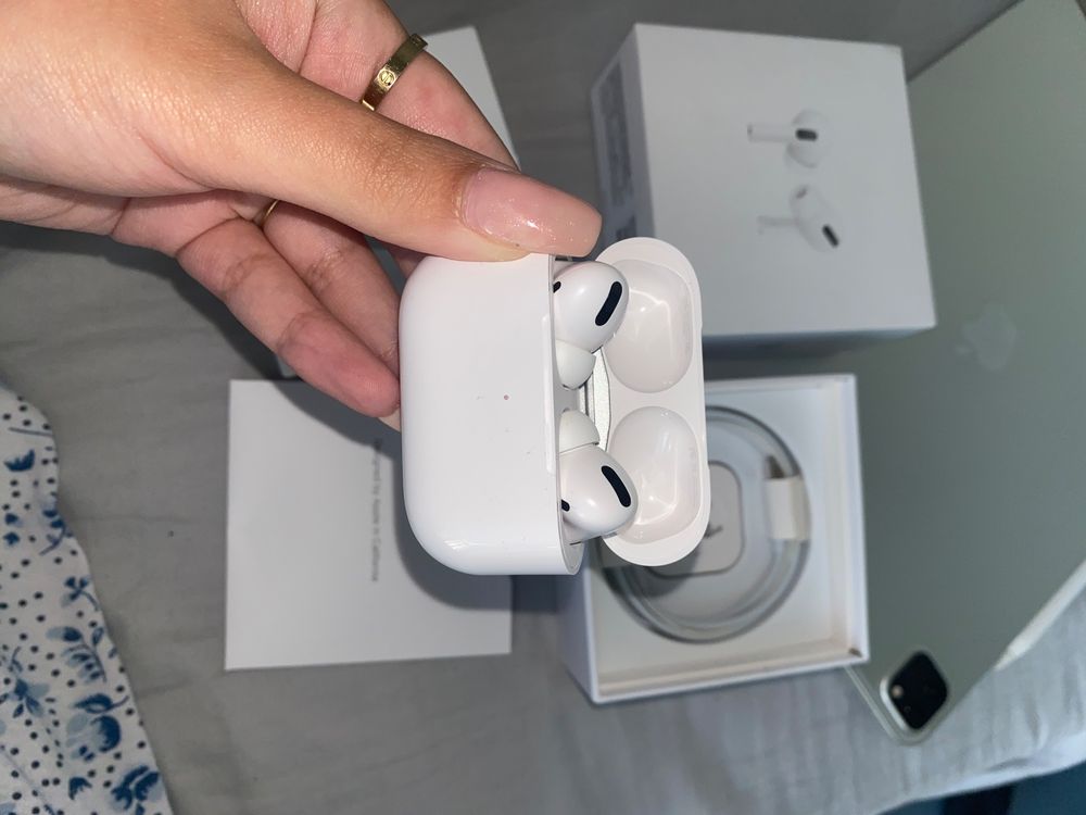 Airpods pro 1 with guarantie (Gebraucht) in Genève für CHF 85 – mit ...