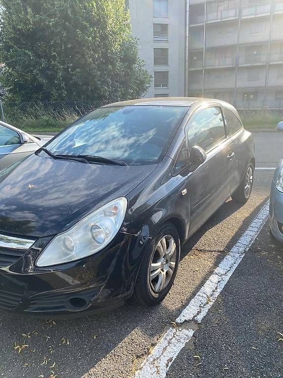Opel Autos: Opel Corsa 1.2 3P – D'occasion à Lausanne par vig_cg28