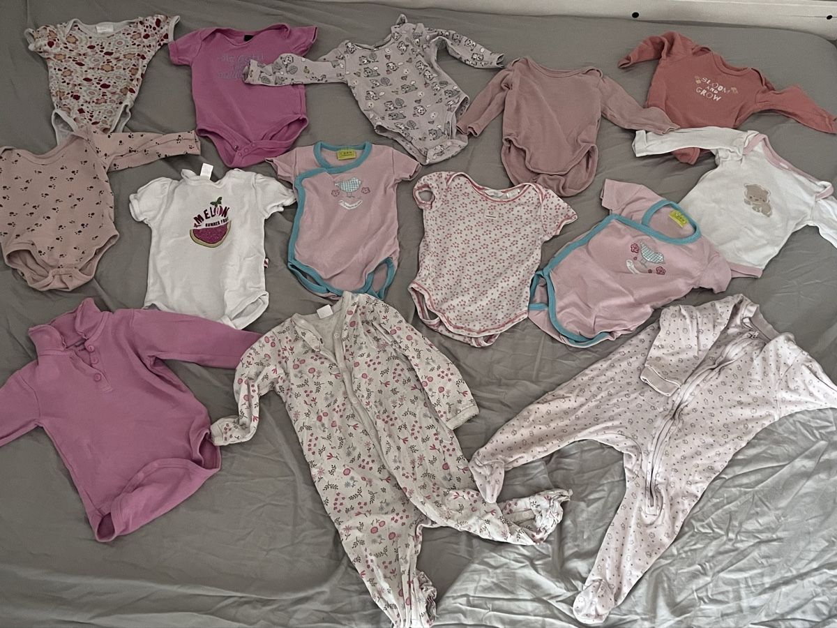 Lotti & Set di vestiti: Mega tolles Kleiderpaket Mädchen Gr. 74 – Usato da Oberegg venduto da MZ_DiesundDas 4