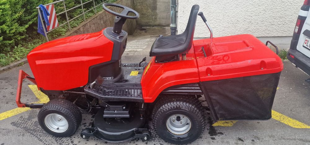 Rasentraktor 4x4. 18 ps Kaufen auf Ricardo