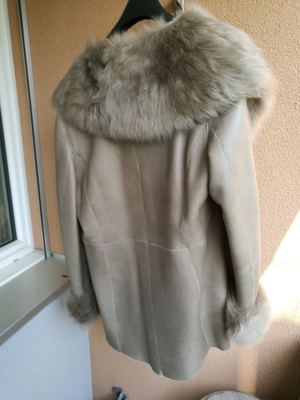 Madeleine Giacche: Lammfelljacke echt hellgrau-beige von Madeleine – Nuovo (secondo la descrizione) da Horn venduto da sonjamenzi 2
